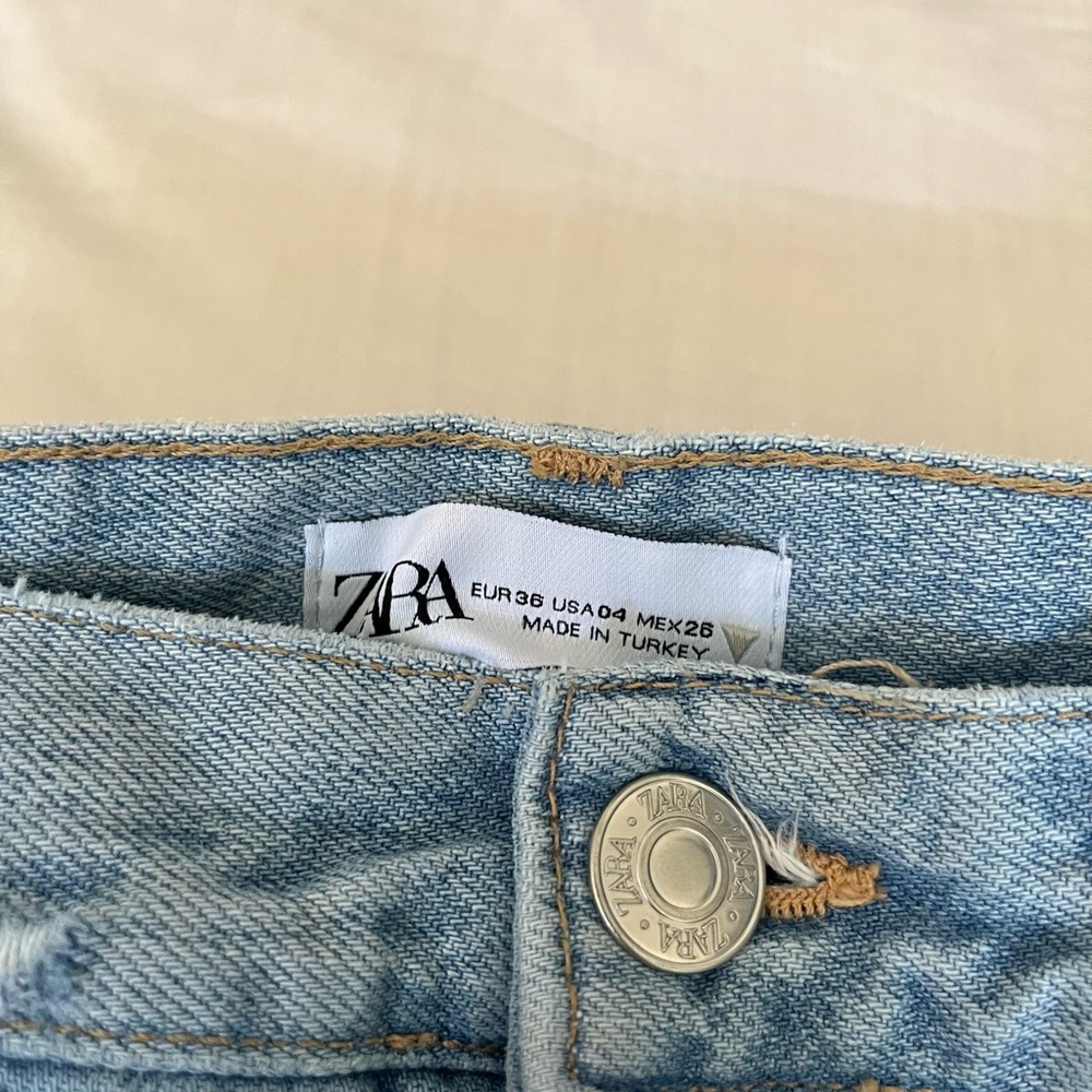 Zara wide leg light wash jeans